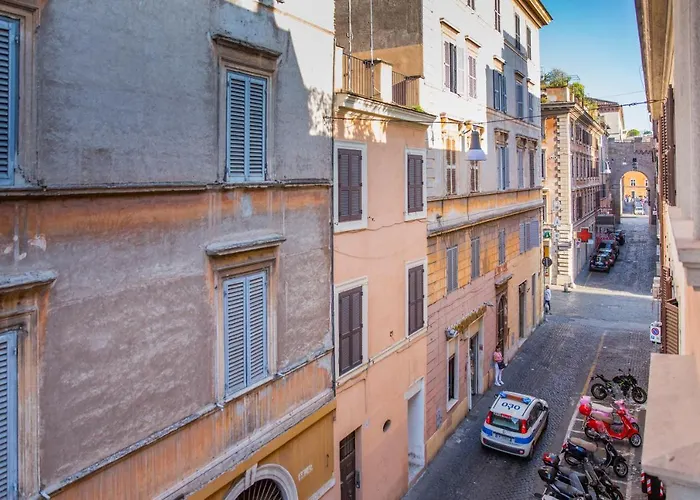 Spacious With Sunny Terrace Near Vatican