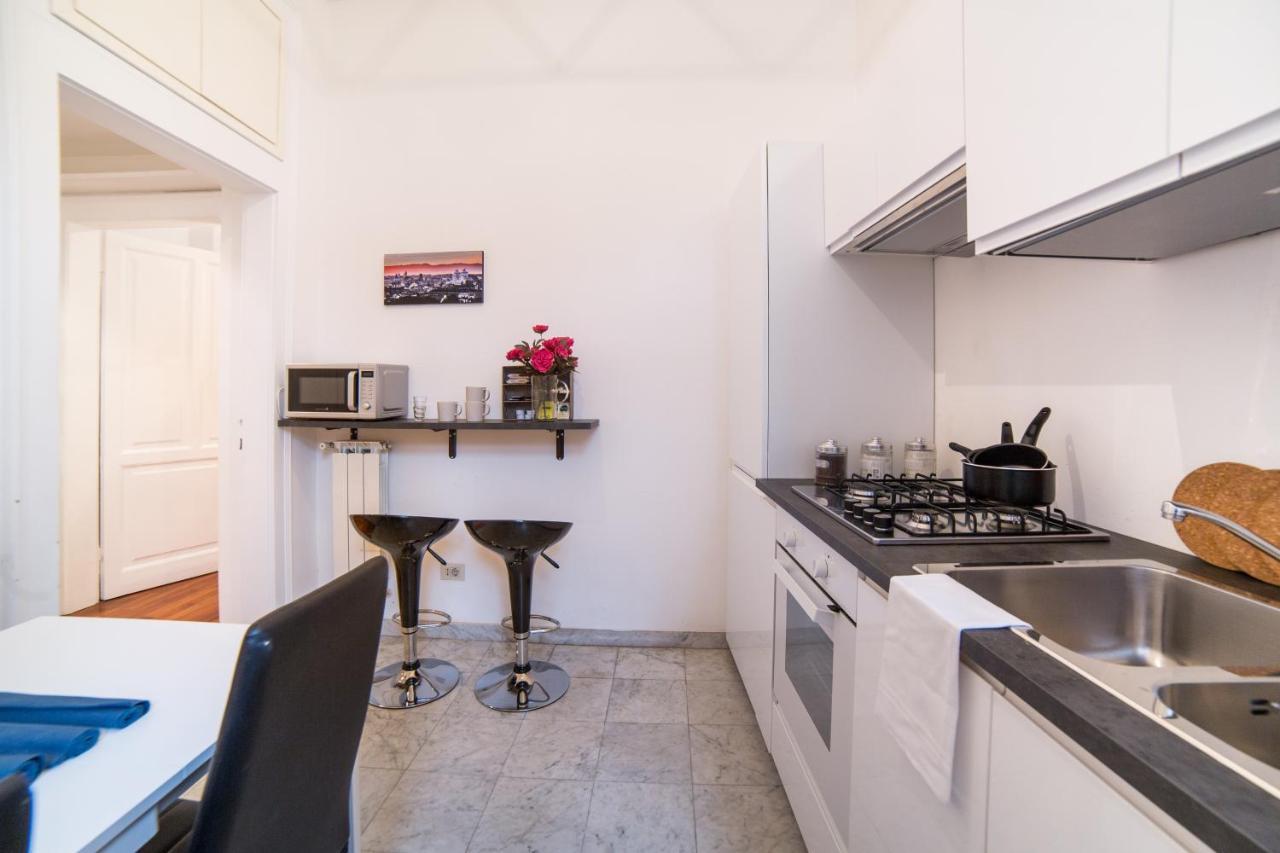 Spacious With Sunny Terrace Near Vatican Apartment Rome