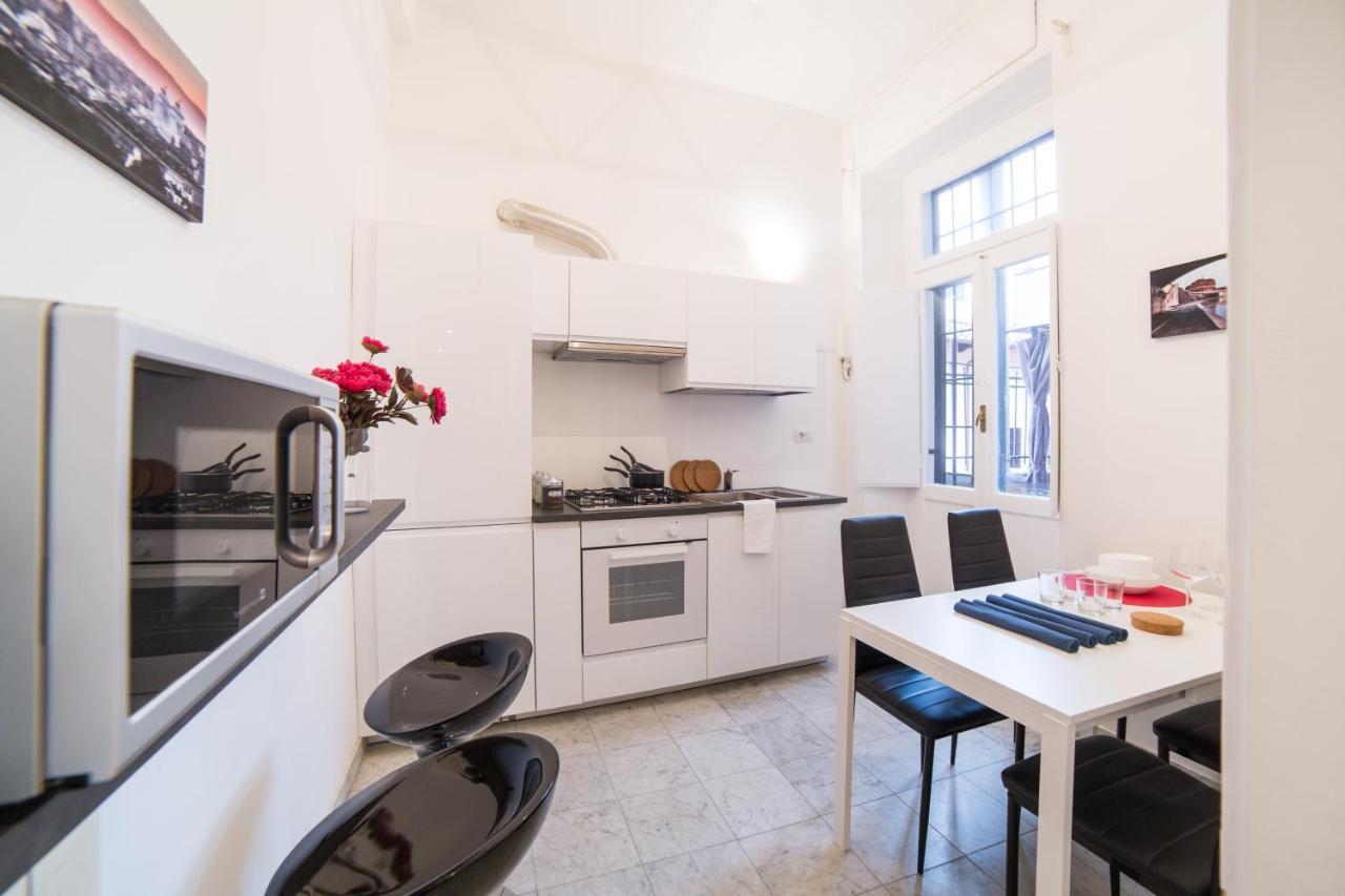 Spacious With Sunny Terrace Near Vatican Rome